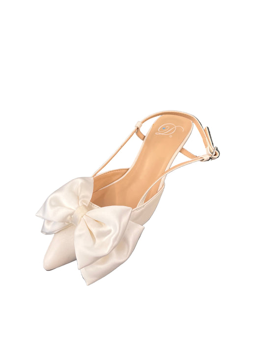 SATIN POINTED TOE KITTEN HEEL WITH BIG BOW DETAIL LADA-S