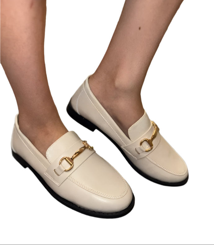 WOMAN VINTAGE SLIP ON LOAFER WITH A BUCKLE DETAIL PATH-07