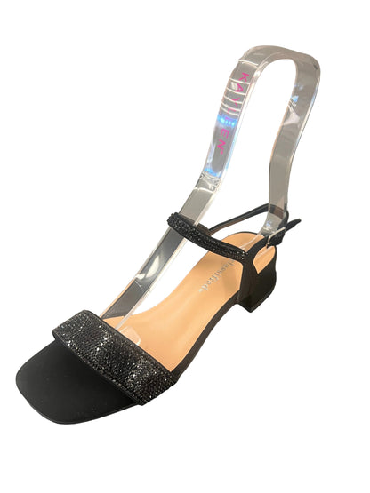 SHORT BLOCK HEEL WITH RHINESTONE BAND STORY-S