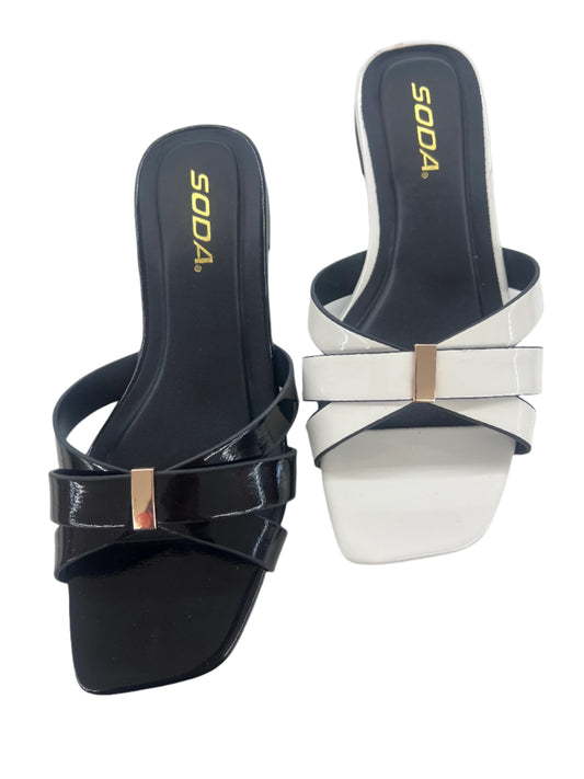 SIMPLE LEATHERY SLIDE FLAT SANDAL NAOMI