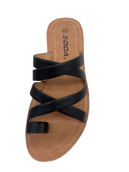 CASUAL FLAT FAUX LEATHER SANDAL WITH TOE RING ISABEL-S