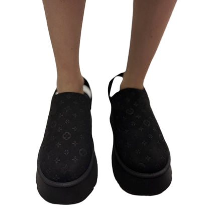 PLATFORM SLIDE WITH FUZZY INSIDE LINING OAKLEE-11