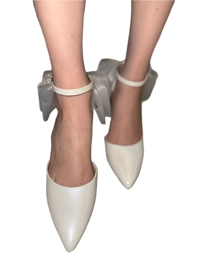 RHINESTONE HEEL WITH A KNOT IN THE FRONT
