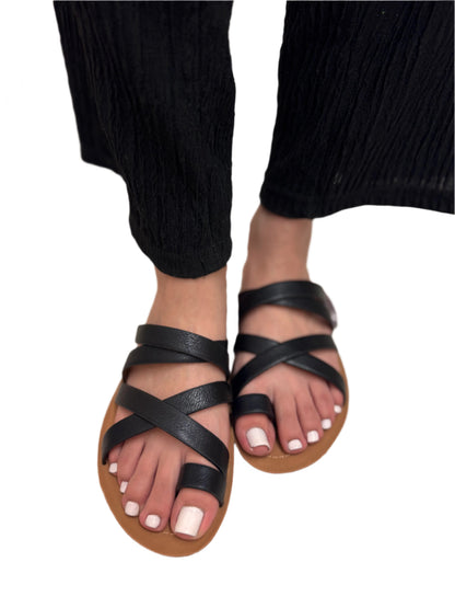 CASUAL FLAT FAUX LEATHER SANDAL WITH TOE RING ISABEL-S