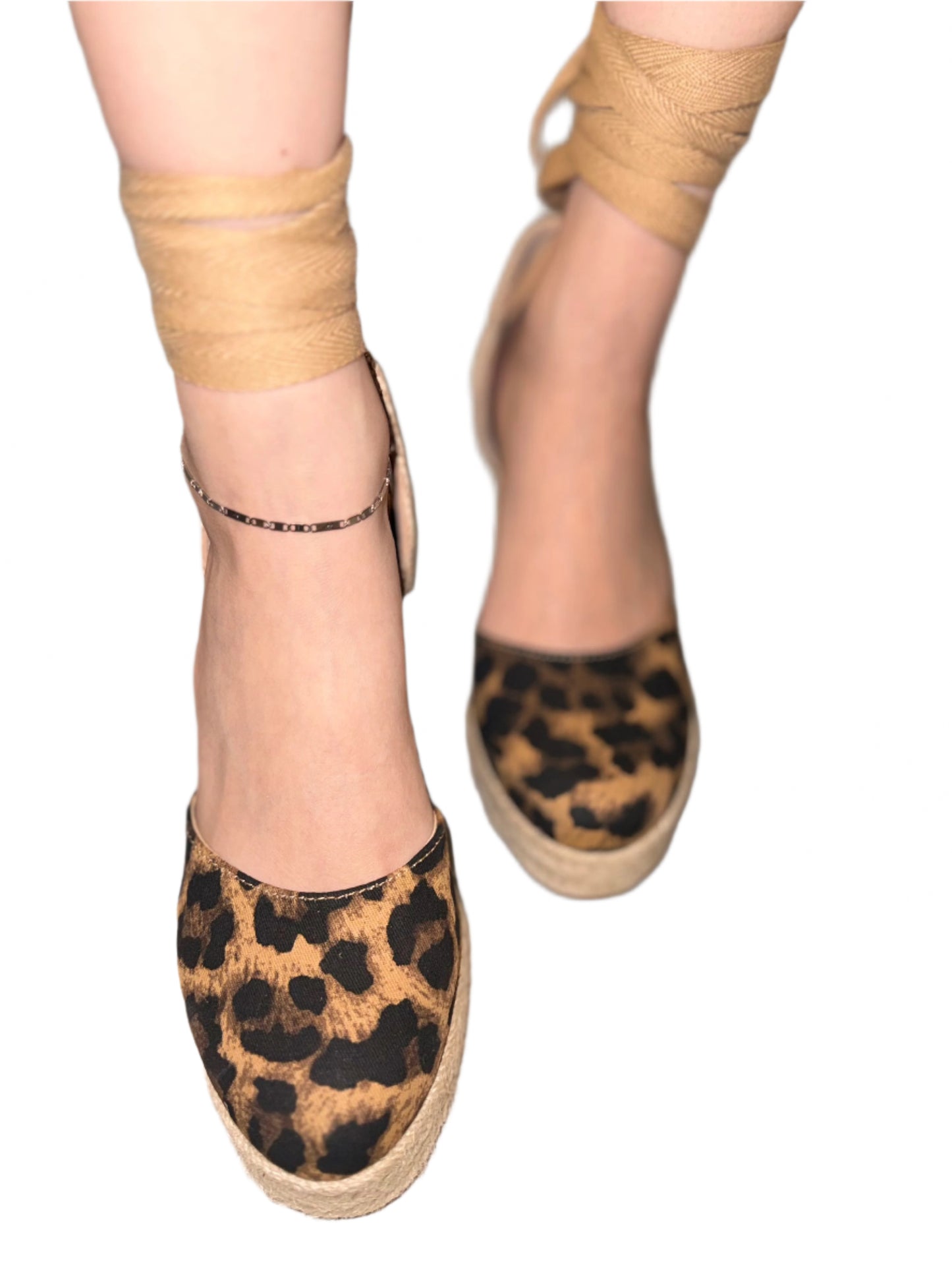 WEDGE HEEL WITH LACE UP TIES AND CLOSED TOE LEOPARD PRINT DITCH-02